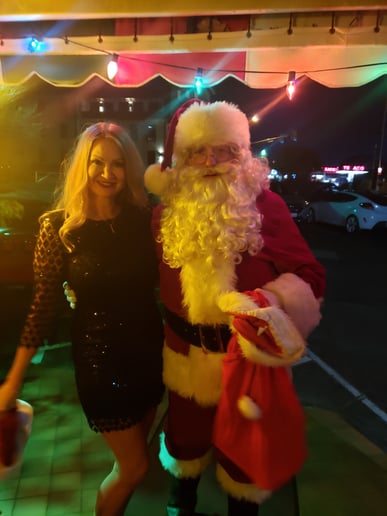 Gallery photo 19 of Santa William