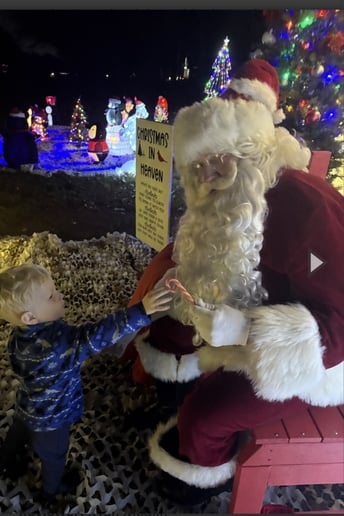 Gallery photo 6 of Santa William