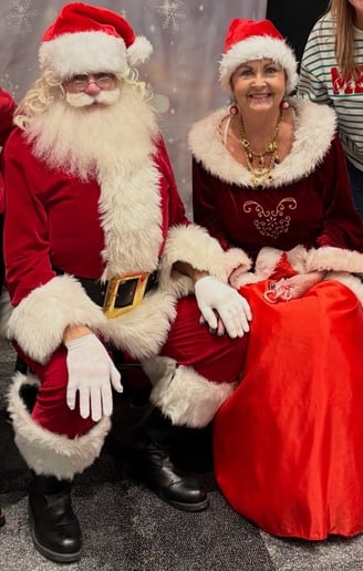 Gallery photo 2 of Santa William