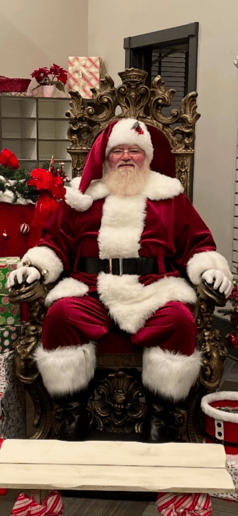 Gallery photo 4 of Santa Rob