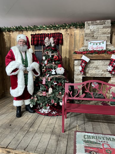Gallery photo 9 of Santa Rob of Nashville