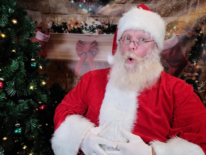 Gallery photo 2 of Santa Rob