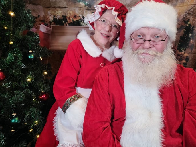 Gallery photo 4 of Santa Rob