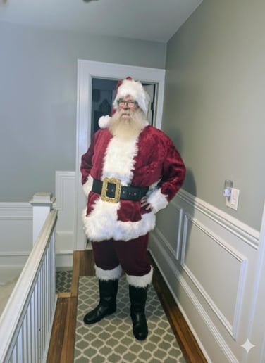 Gallery photo 3 of Santa Rob