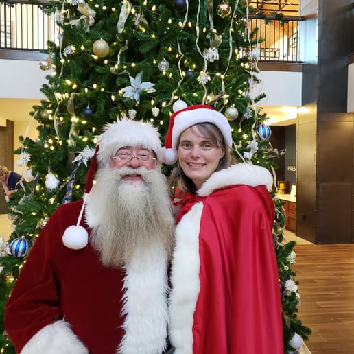 Gallery photo 3 of Jolly Santa Mike & Mrs. Misty Claus