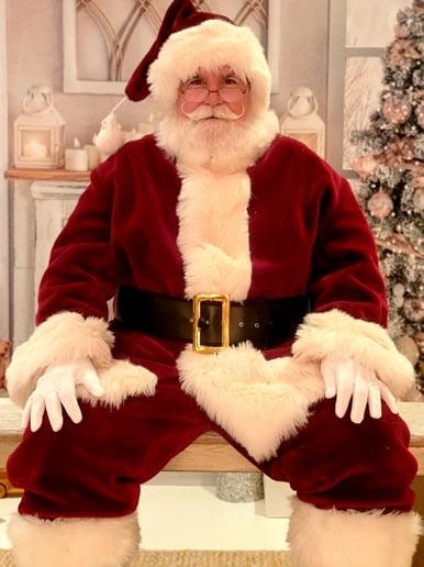 Gallery photo 1 of Santa Rodger
