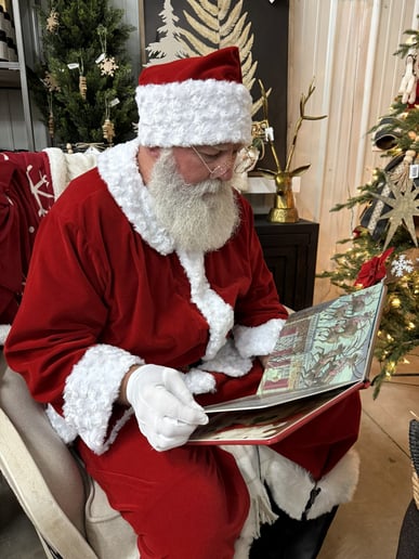 Gallery photo 1 of Santa Roger Visits