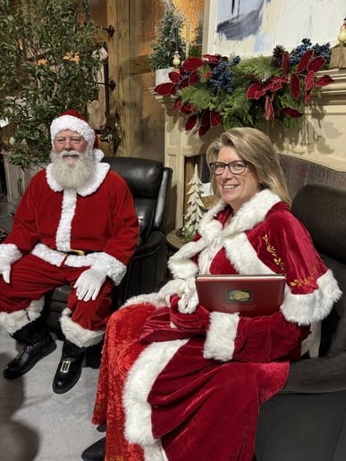 Gallery photo 8 of Santa Roger Visits