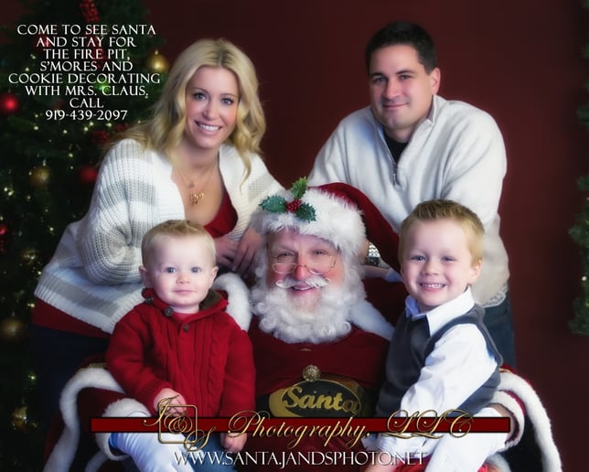 Gallery photo 12 of Santa Ron & Mrs. Claus