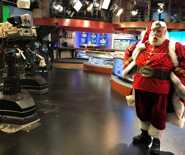 Gallery photo 7 of Santa Ron & Mrs. Claus