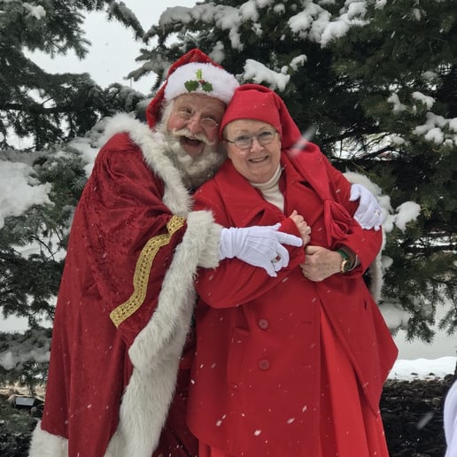 Gallery photo 18 of Santa Ron & Mrs. Claus