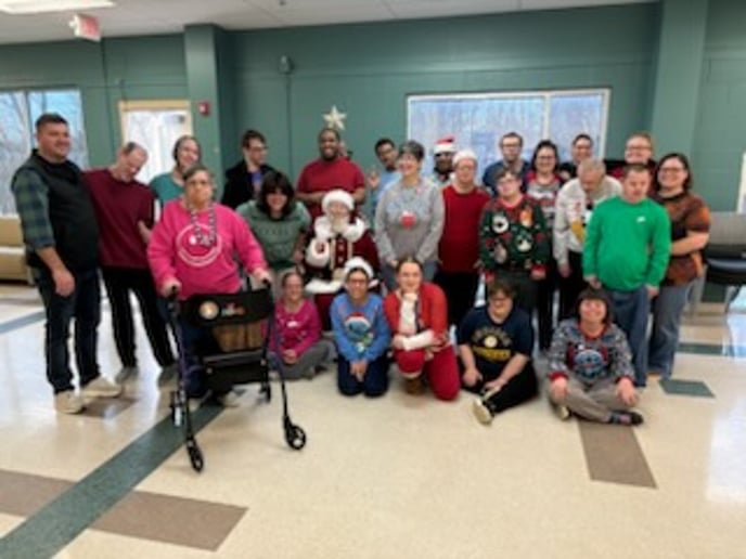 Gallery photo 3 of Santa Ross