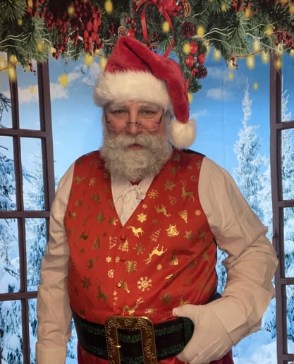 Gallery photo 6 of Santa Ross