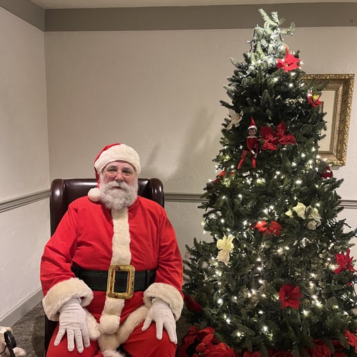 Gallery photo 5 of Santa Ross
