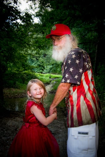 Gallery photo 8 of Santa Russell