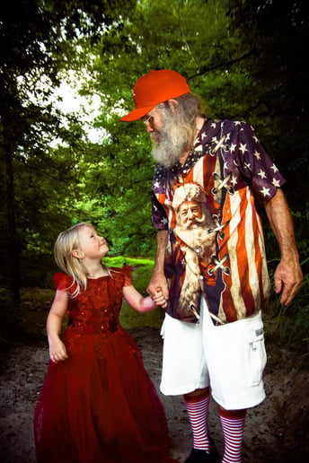 Gallery photo 10 of Santa Russell