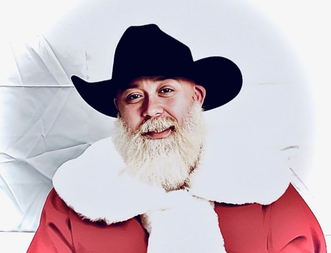 Gallery photo 1 of Santa Ryan