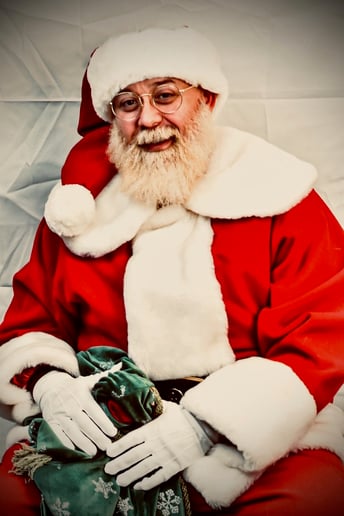 Gallery photo 2 of Santa Ryan