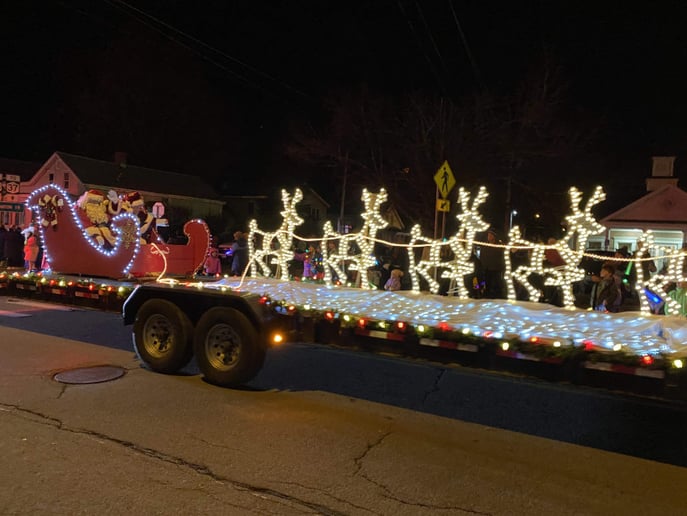 Gallery photo 7 of Santa Ryan NNY