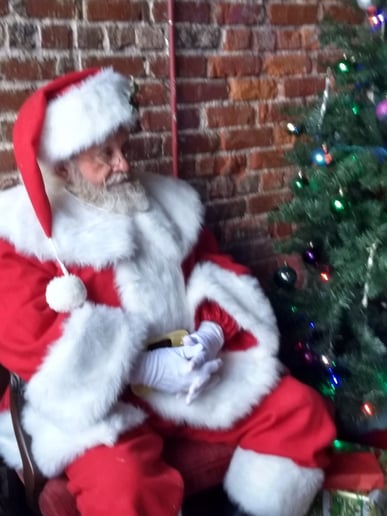 Gallery photo 13 of Santa Sam Claus