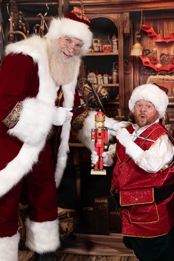 Gallery photo 3 of Santa Sabo and Mrs Claus