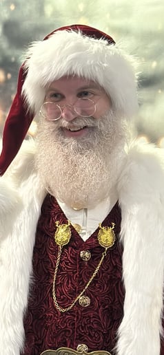 Gallery photo 9 of Santa Sabo and Mrs Claus