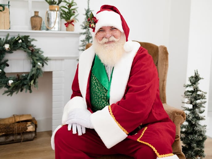 Gallery photo 11 of Santa Scott