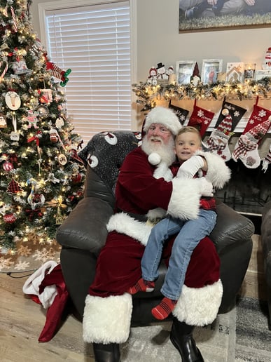 Gallery photo 5 of Santa Scott