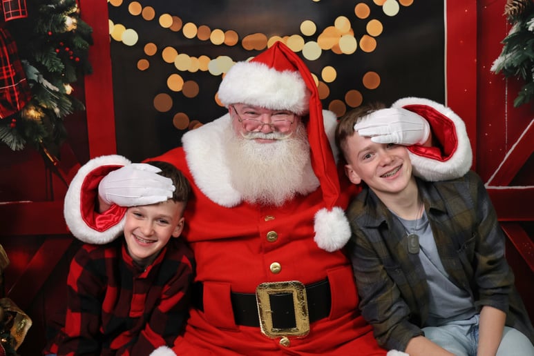 Gallery photo 3 of Santa Scott Indy