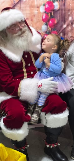 Gallery photo 2 of Santa Scott P