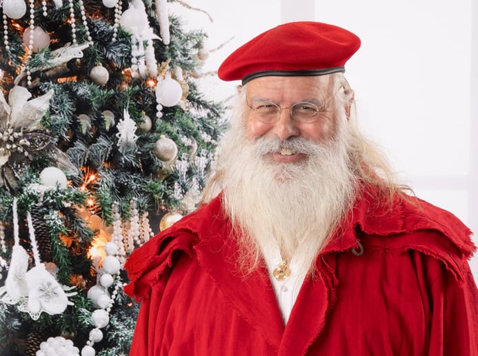 Gallery photo 20 of Santa Scott