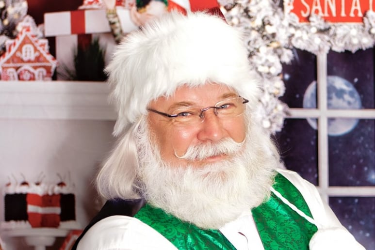 Gallery photo 4 of Santa Scott