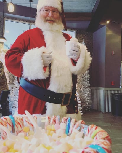 Gallery photo 3 of Santa Murph