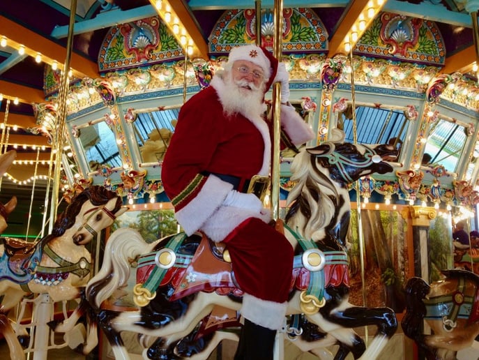 Gallery photo 10 of Santa Selfies