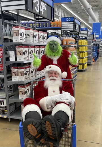 Gallery photo 5 of Cool Claus