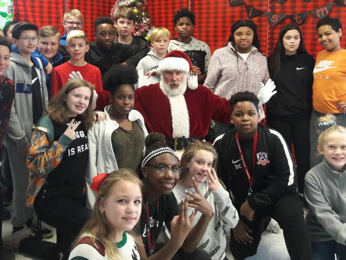 Gallery photo 7 of Santa Shawn
