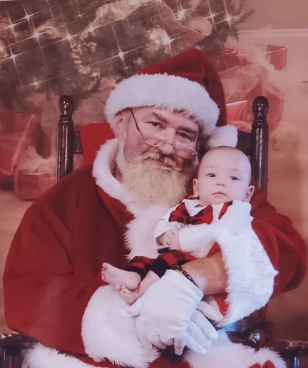 Gallery photo 1 of Santa Skip