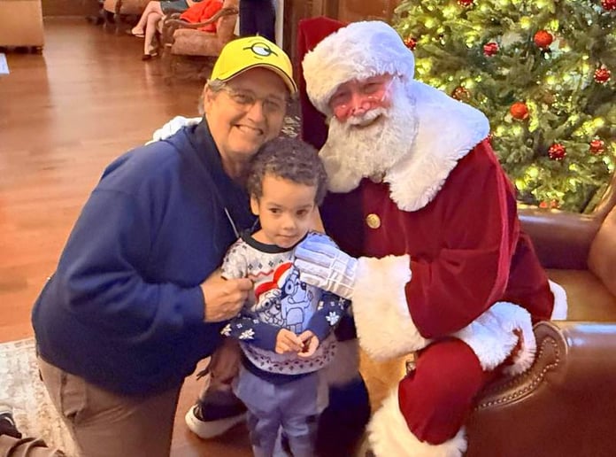 Gallery photo 7 of Santa Jay