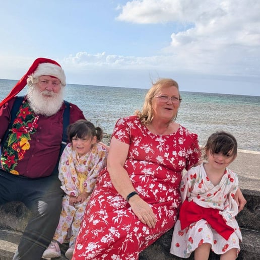 Gallery photo 1 of Santa Sterling
