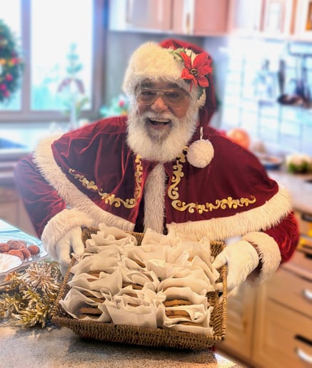 Gallery photo 1 of Santa Steve and Helpers