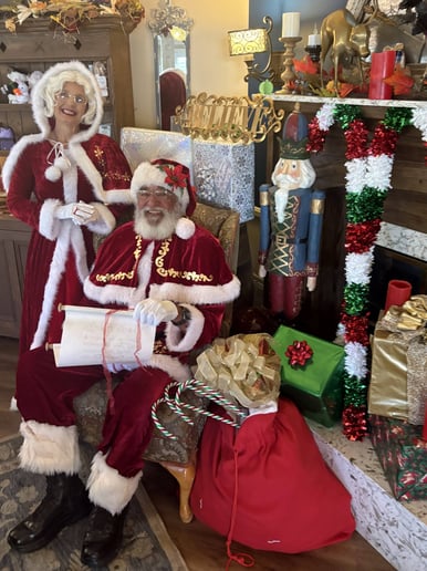 Gallery photo 3 of Santa Steve and Helpers