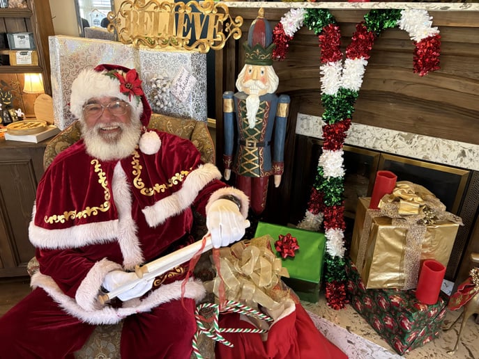 Gallery photo 10 of Santa Steve and Helpers