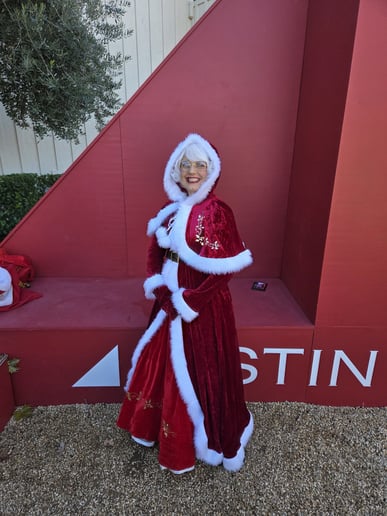Gallery photo 14 of Santa Steve and Helpers