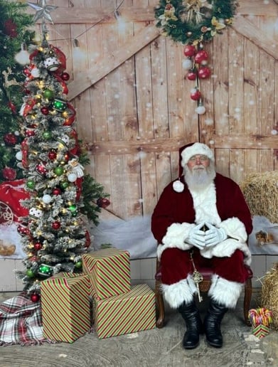 Gallery photo 2 of Santa Steve