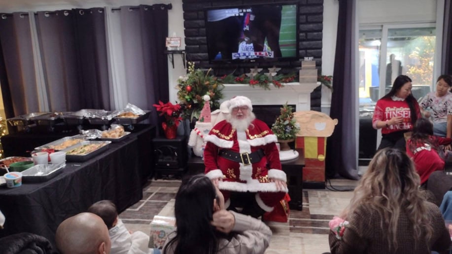 Gallery photo 6 of Santa Steve