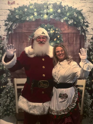 Gallery photo 8 of Santa T