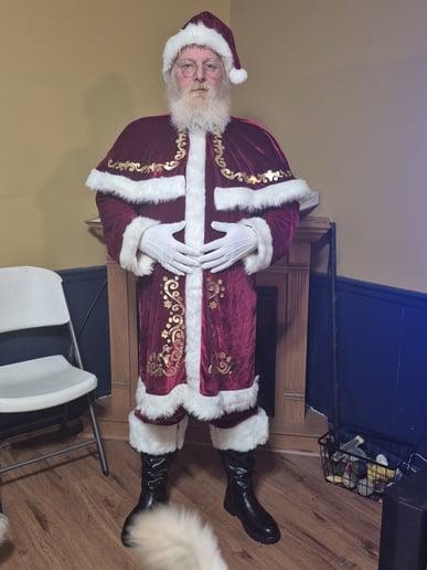 Gallery photo 6 of Santa Tag