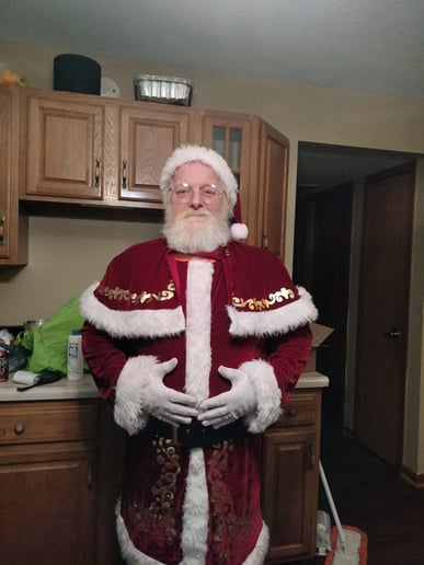 Gallery photo 9 of Santa Tag
