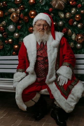 Gallery photo 8 of Thomas the indy santa