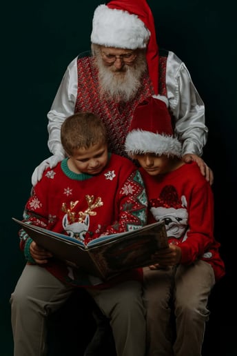 Gallery photo 9 of Thomas the indy santa